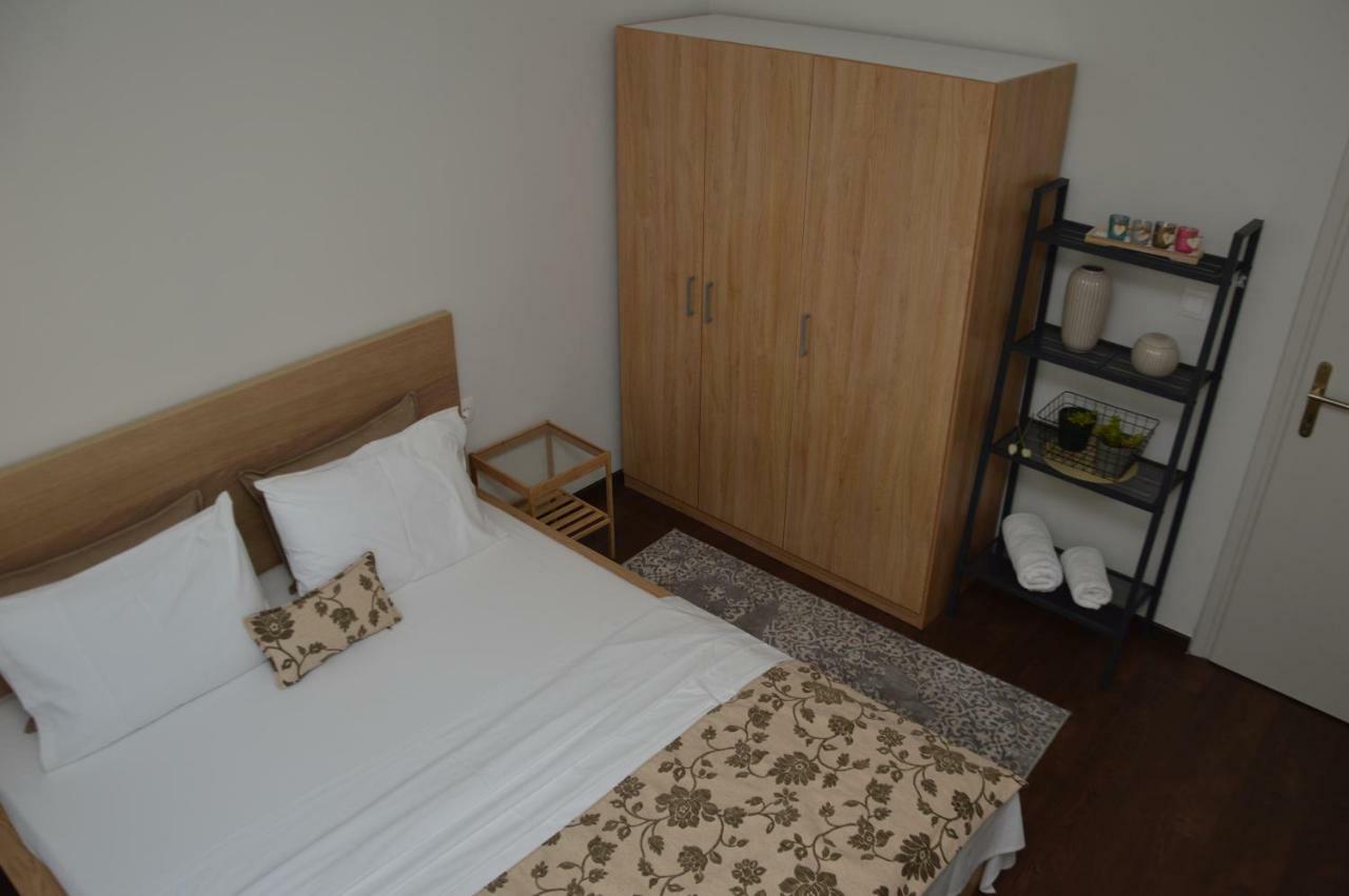 White Tower Apartment *